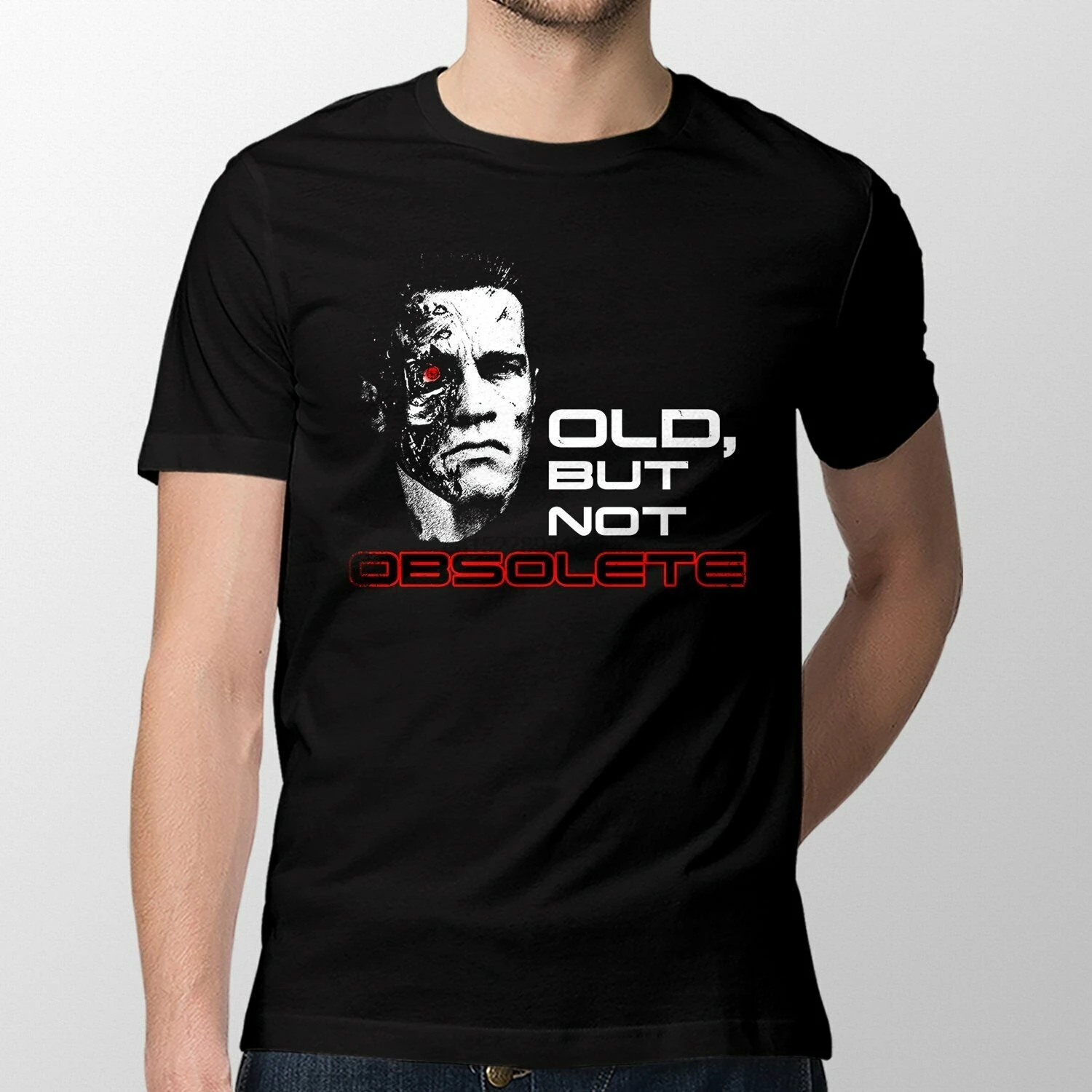 Старая но не устарела Терминатор темная Фаль черная футболка Сары Коннор S