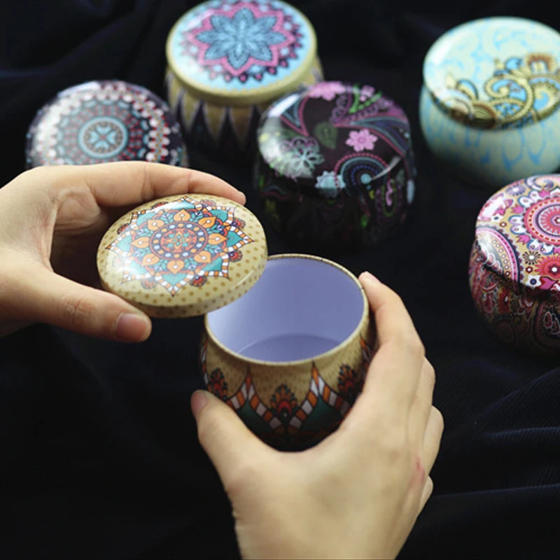 Набивным рисунком в форме свечи жестяные банки для хранения разного рода дисков