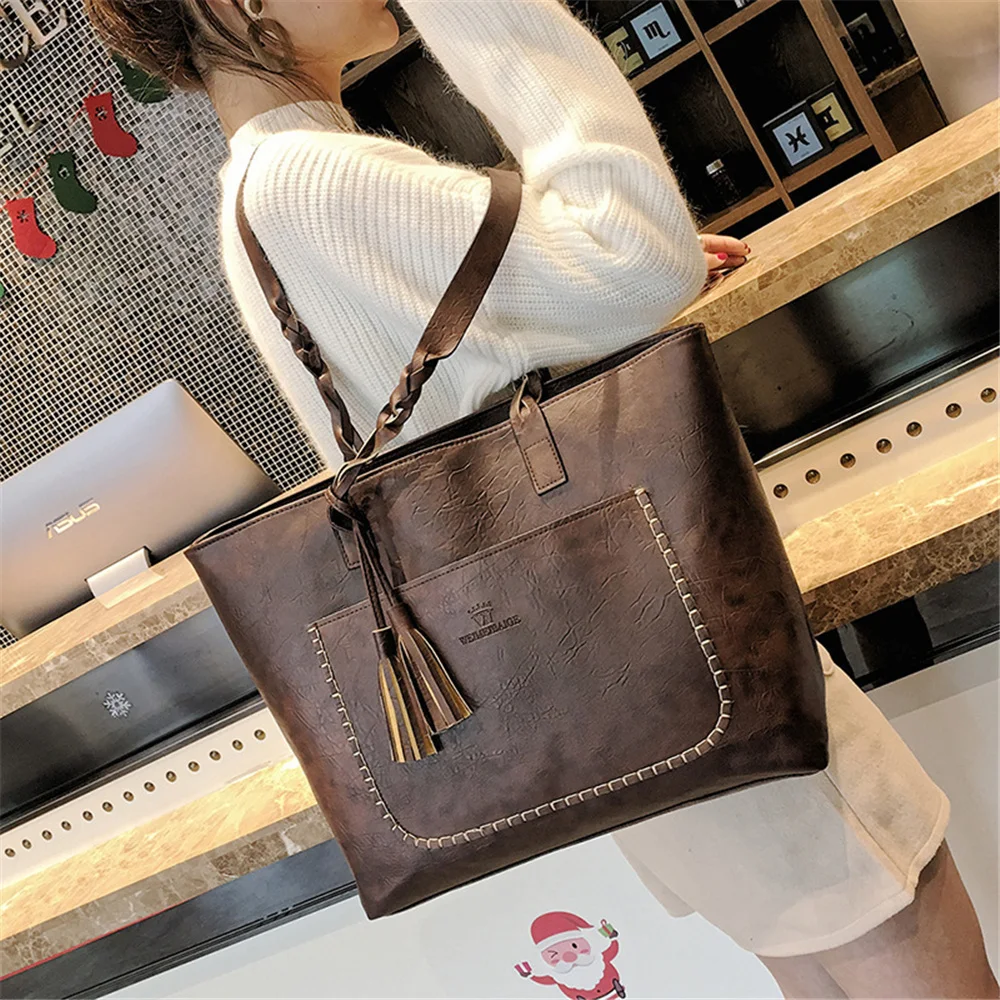 

Solid Color PU Leather Purse Single Shoulder Bag Fashion Design Larger Capacity Lady Tassels Pendant Tote Bags for Women