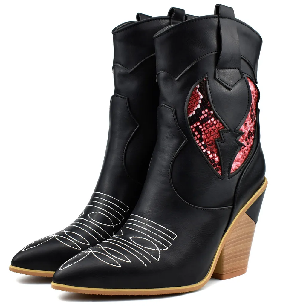 Женские ковбойские ботильоны на танкетке и высоком каблуке со змеиным принтом