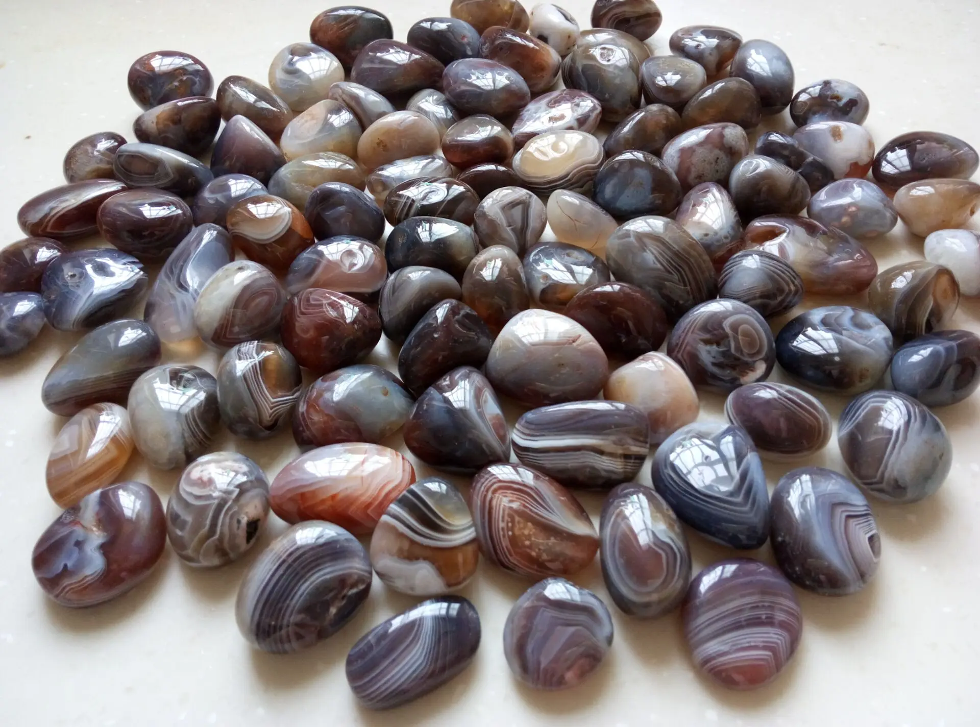 

Фунтов, натуральная полированная искусственная кожа, исцеляющий кристалл