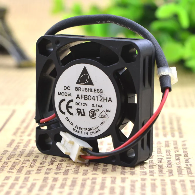 Вентилятор охлаждения с двойным шариковым подшипником Delta 12V 0.14a 4010 4 см