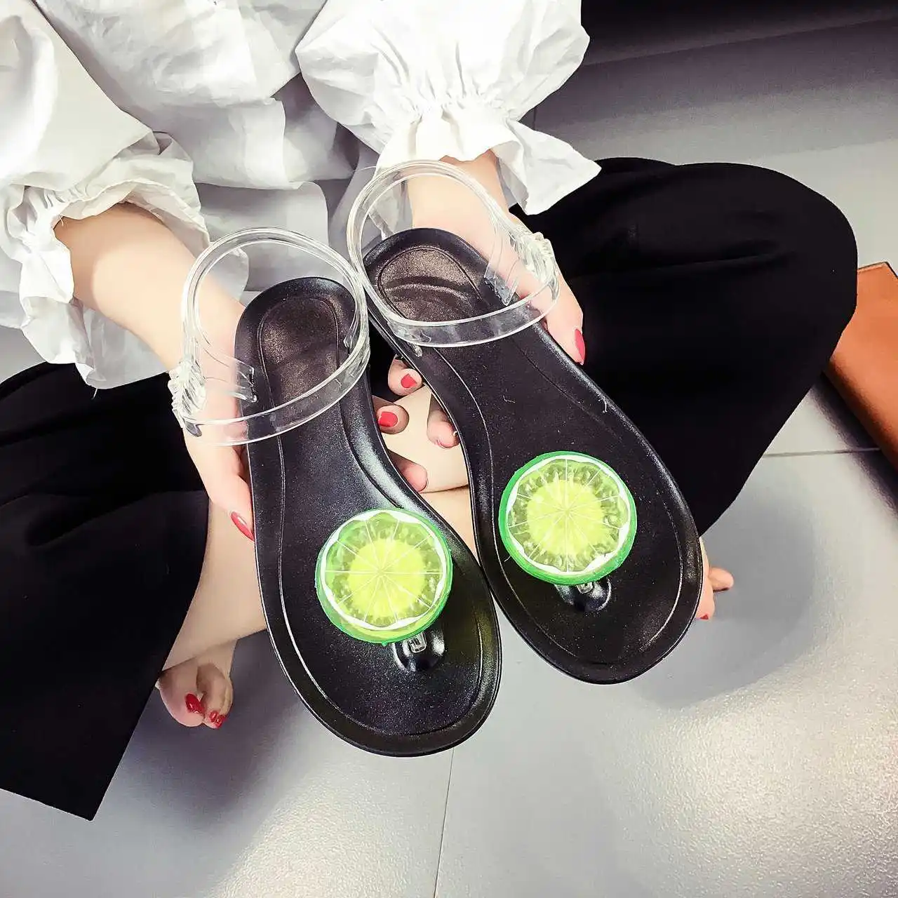 

summer new 2021 New 2021 new summer simple Korean flat fruit sandals clip foot sandals women's beach shoes transparent