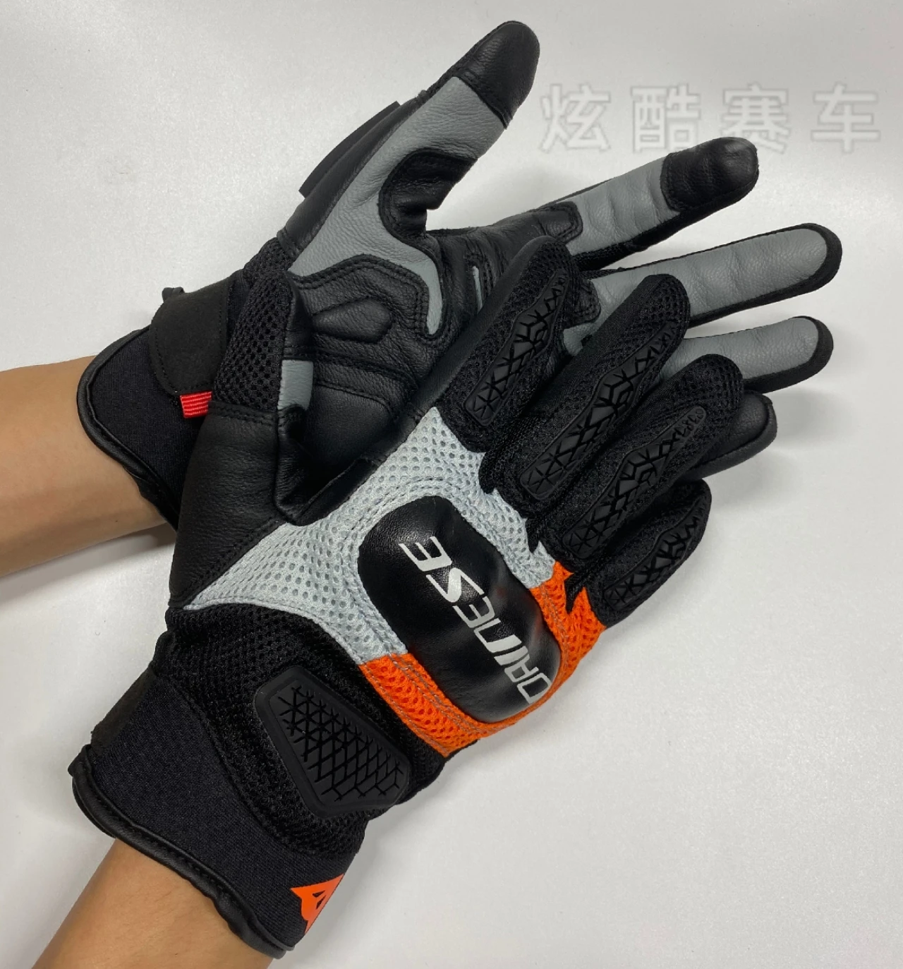 

dainese Gloves Touch Screen Cross-Country Drop-Resistant Four Seasons Male Racing Motorcycle Female Knight Summer