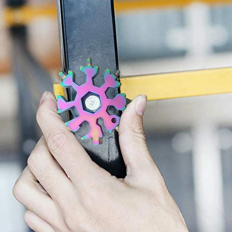 

6Pcs 18-In-1 Snowflake Multi-Tool Snowflake Keychain Tool, Snowflake Screwdriver Tool for Opener Key Chain