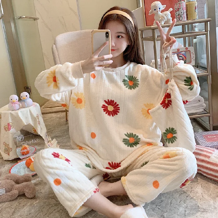 Plus Size Pajamas 2 Piece Pajama Set Women Cartoon Cute Flannel Home Clothes Women Nightwear Round Neck Cute Korean Pajamas