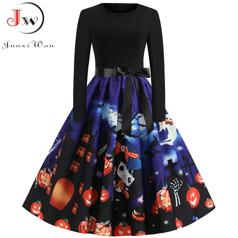 Женское зимнее платье с длинным рукавом и круглым вырезом черное лоскутное на