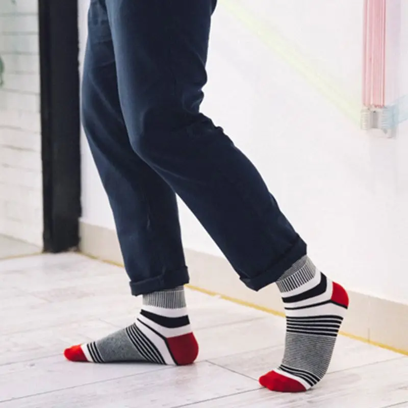 

5 Pairs Mens Color Block Fine Stripes Print Cotton Crew Socks Harajuku Hosiery AXYD