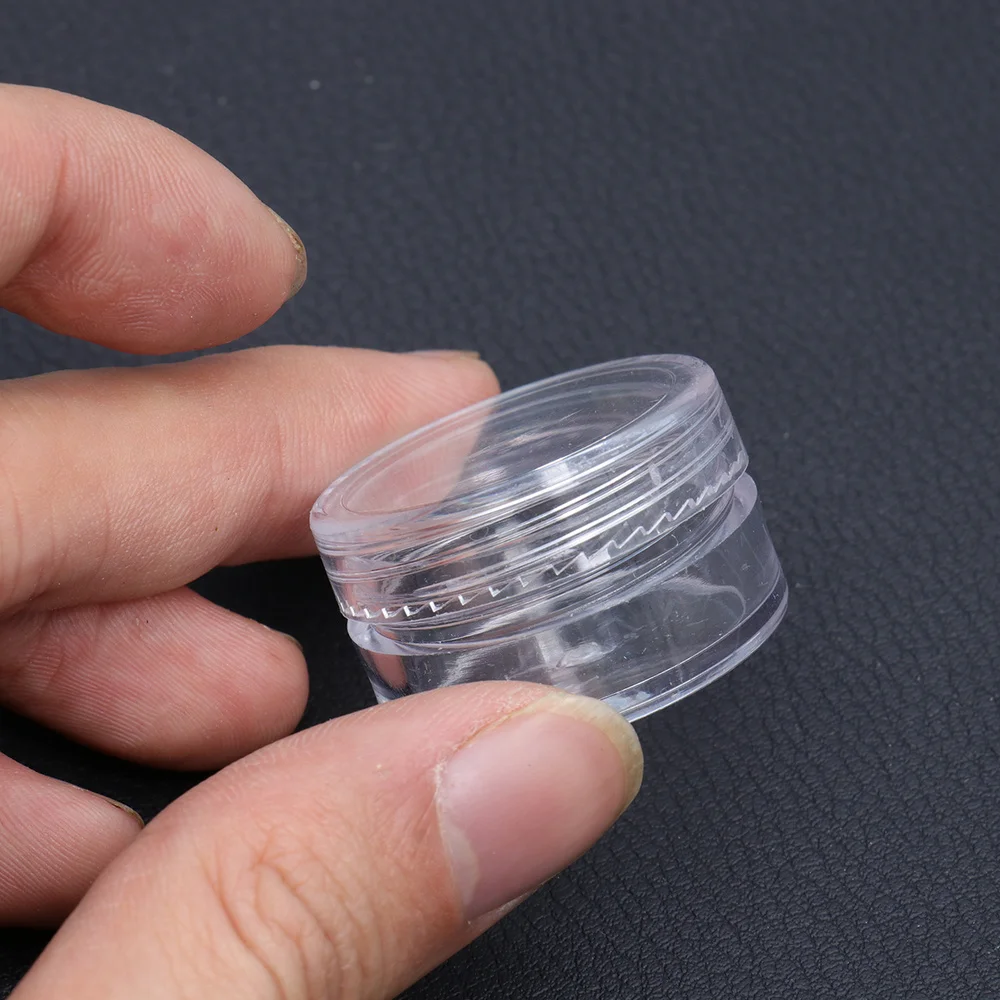 

50pcs Cosmetic Container Empty 5g/5ml Round Cosmetic Jar Pot with Lid (Black Lid)