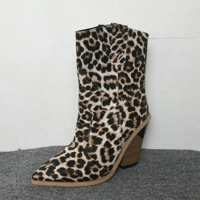 White Leopard Ботильоны; женские зимние ботинки; женские ковбойские ботинки на танкетке и высоком каблуке; Женские ботинки в западном стиле; цвет желтый, белый, Леопардовый, розовый, синий - Цвет: White Leopard