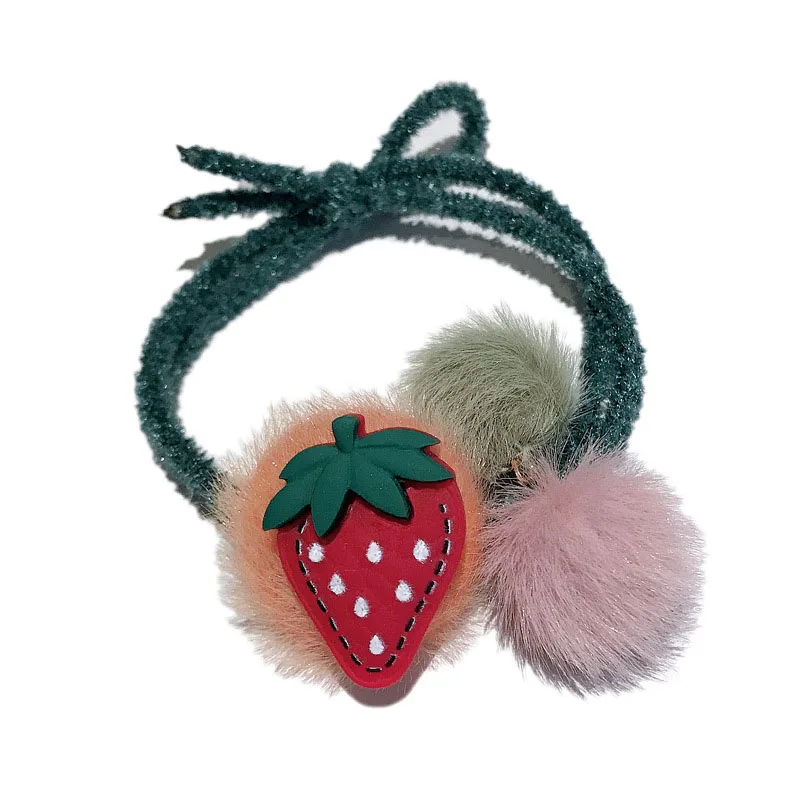 Детские зажимы для волос с помпонами из искусственного меха в виде клубники