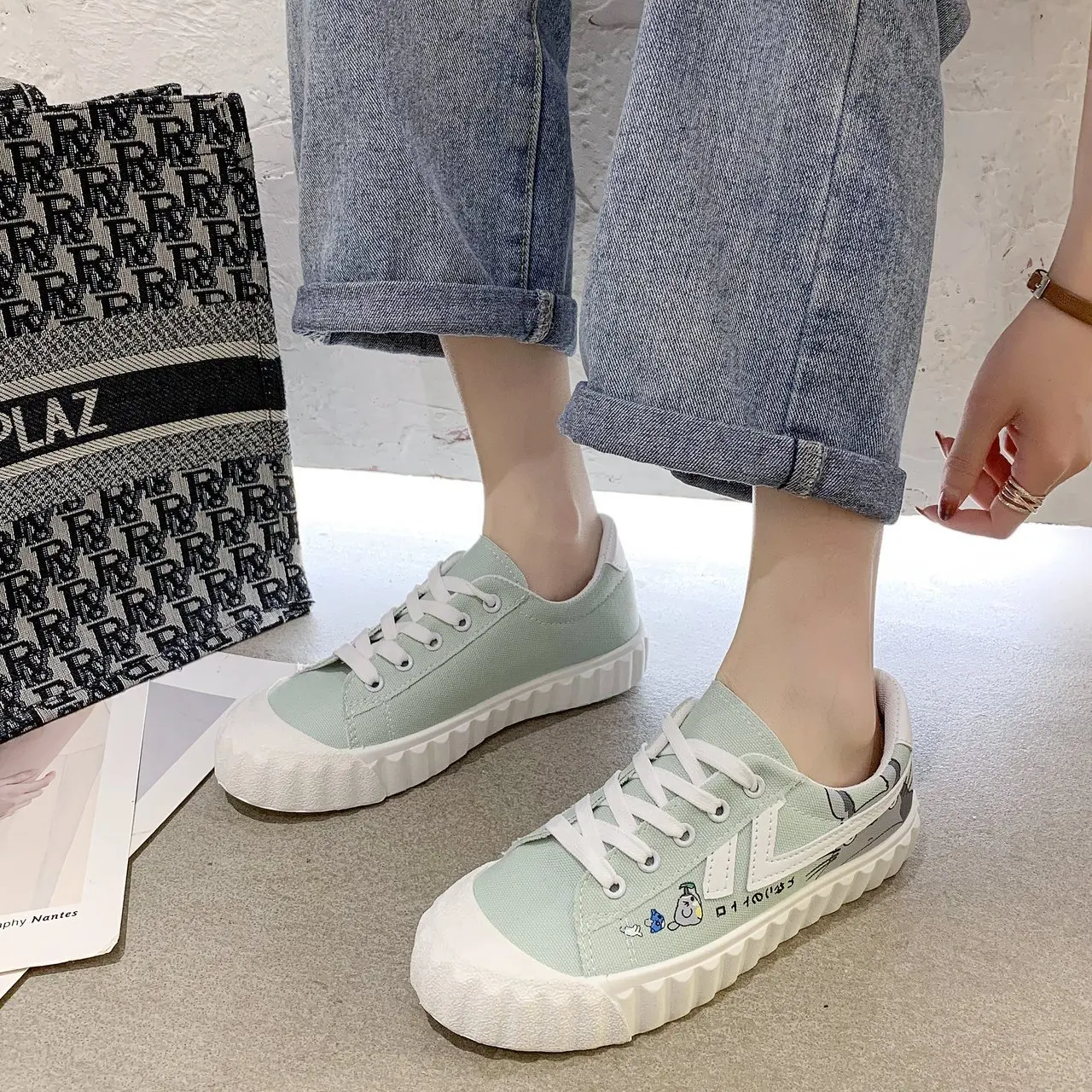 

2020 new summer c female college anvas shoes