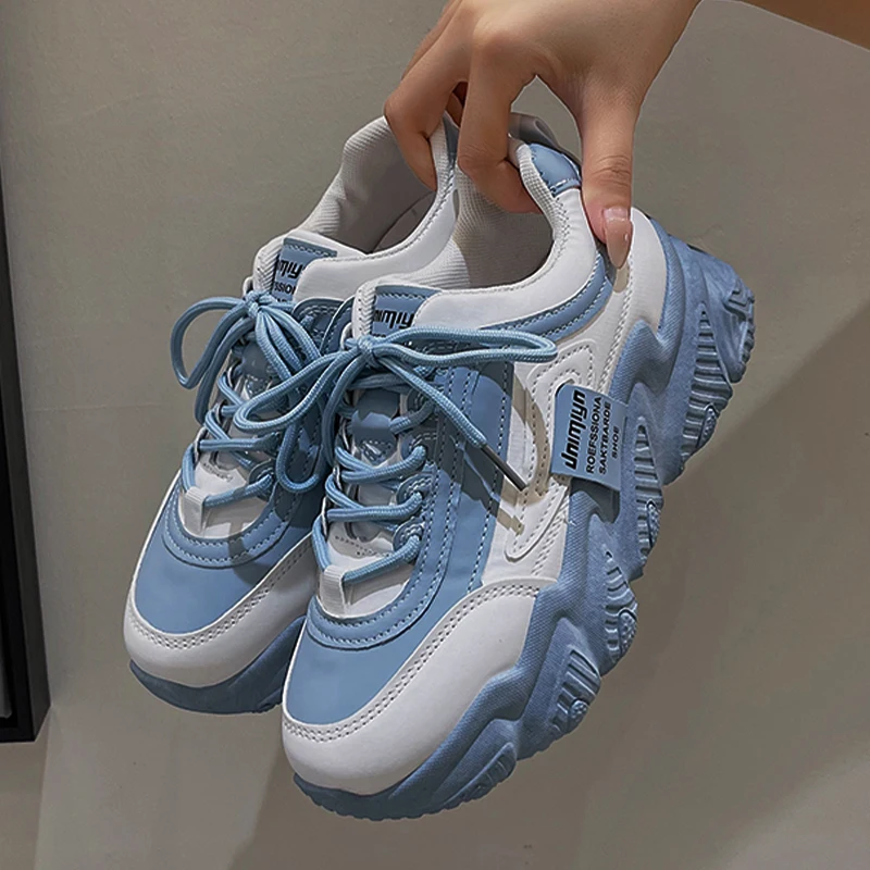 

Women Platform Flats Running Sports Shoes Designer Sneakers New Walking Fashion Cozy Breathable Shoes