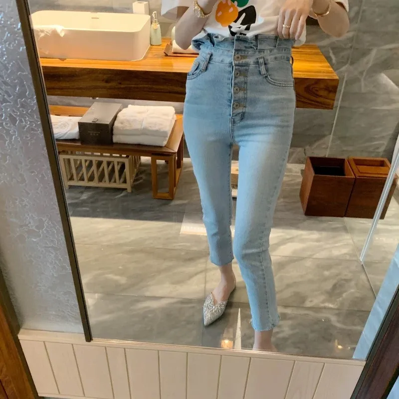 Korea bought the new spring 2020 fashion lace high-waisted east gate do old mill white cutting edge jeans are female | Женская одежда