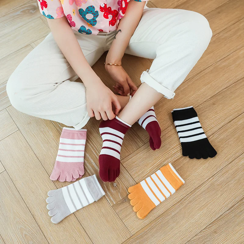 

2021 New Women's Pure Cotton Five-finger Socks Short Simple Wide Strip Light Color Sports Non-slip Deodorant Fashion 5 Colors