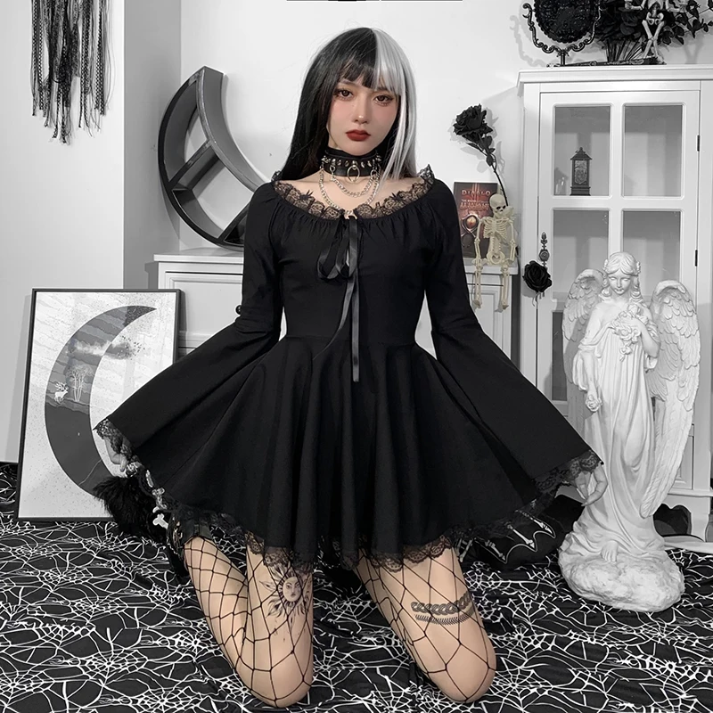Готическое черное кружевное платье InsGoth с расклешенными рукавами в стиле