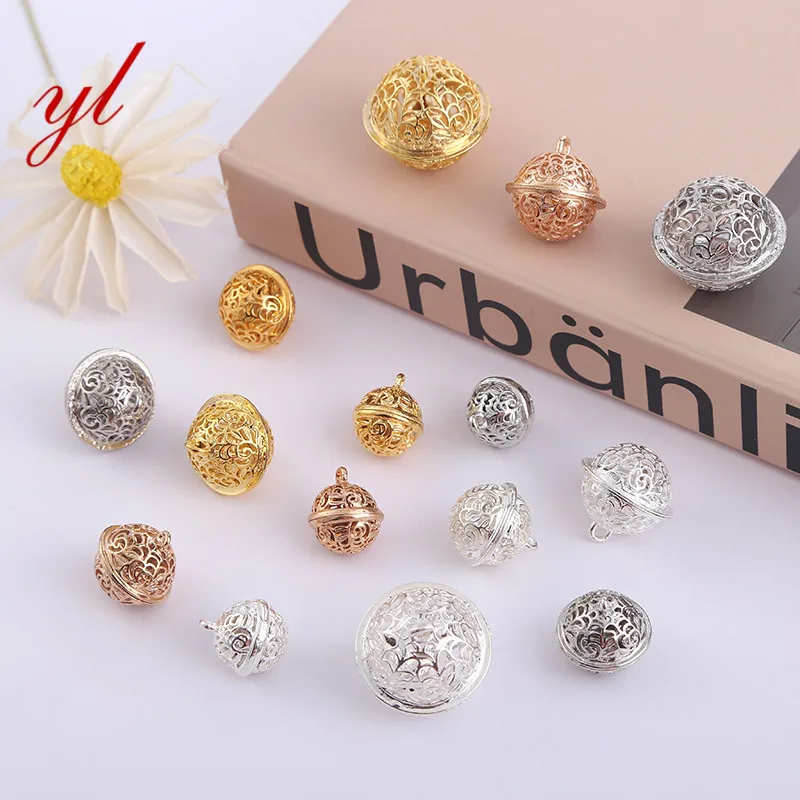 

20pcs Hollow Christmas Bells Metal Jingle Bells Christmas Tree Decoration Family Ornament Christmas Baubles Bells Art Craft