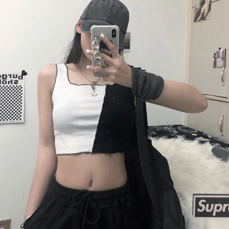 

2021 summer short vest female Korean of high waist design niche sleeveless Knitted vest Black and white stitching y2k tops women