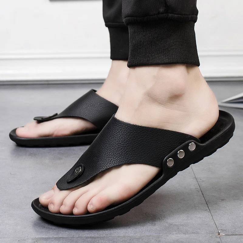 

Flip-flops Men's Leather 2021 New Summer Slippers for Men's Outer Wear Trend Non-slip Deodorant Summer Leather Slippers for Men