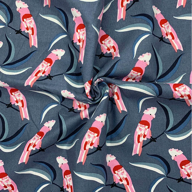 Красивая ткань из 100% хлопка с рисунком розового попугая серой нитью цифровая