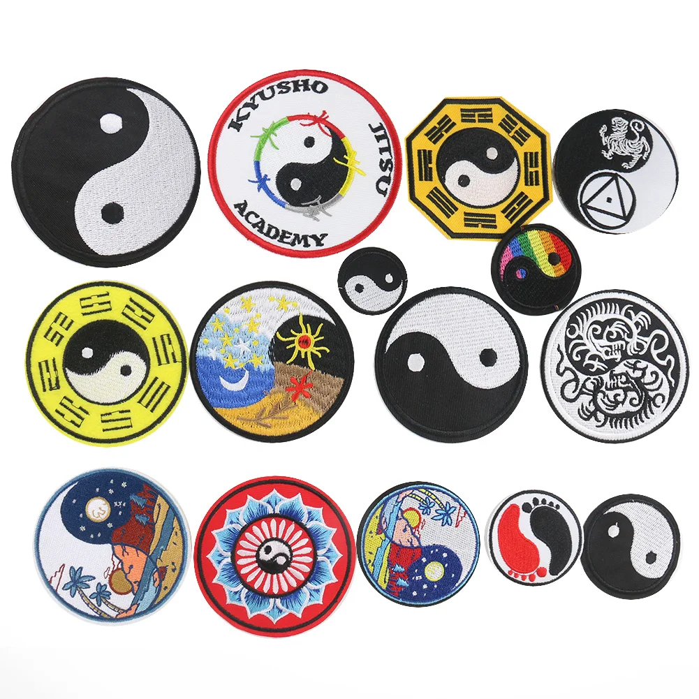 

1Pc Lotus Taiji Patch Chinese Religious Tai Chi Yin and Yang Embroidery DIY Iron on Applique Sewing Fabric Magic Bagua Sun Moon