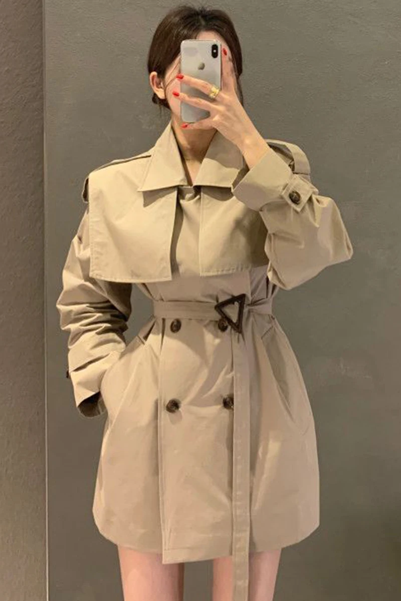 

Korean autumn light mature wind lapel double-breasted straps waist long-sleeved straight small windbreaker jacket women