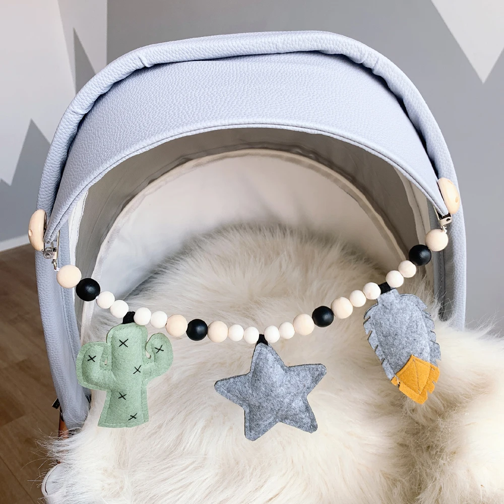 Nordic Wooden Baby Bracelet Pram Clip Kids Bed Hanging Rattles Toy Pacifier Chain Nursery Baby Bedroom Decoration Christmas Gift