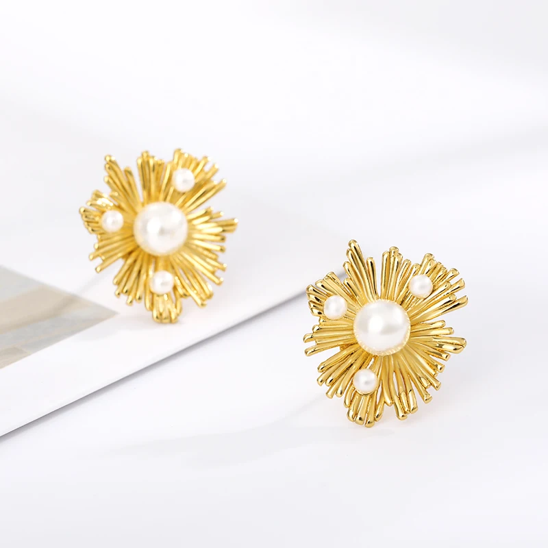 Женские серьги-кольца с жемчугом винтажные нестандартные серьги в виде золотого