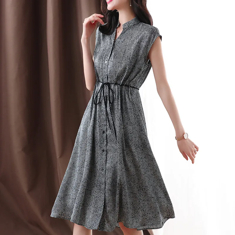 

Yunmuhong summer new printing mulberry silk Pullover middle waist real silk fishtail medium length skirt temperament commuter