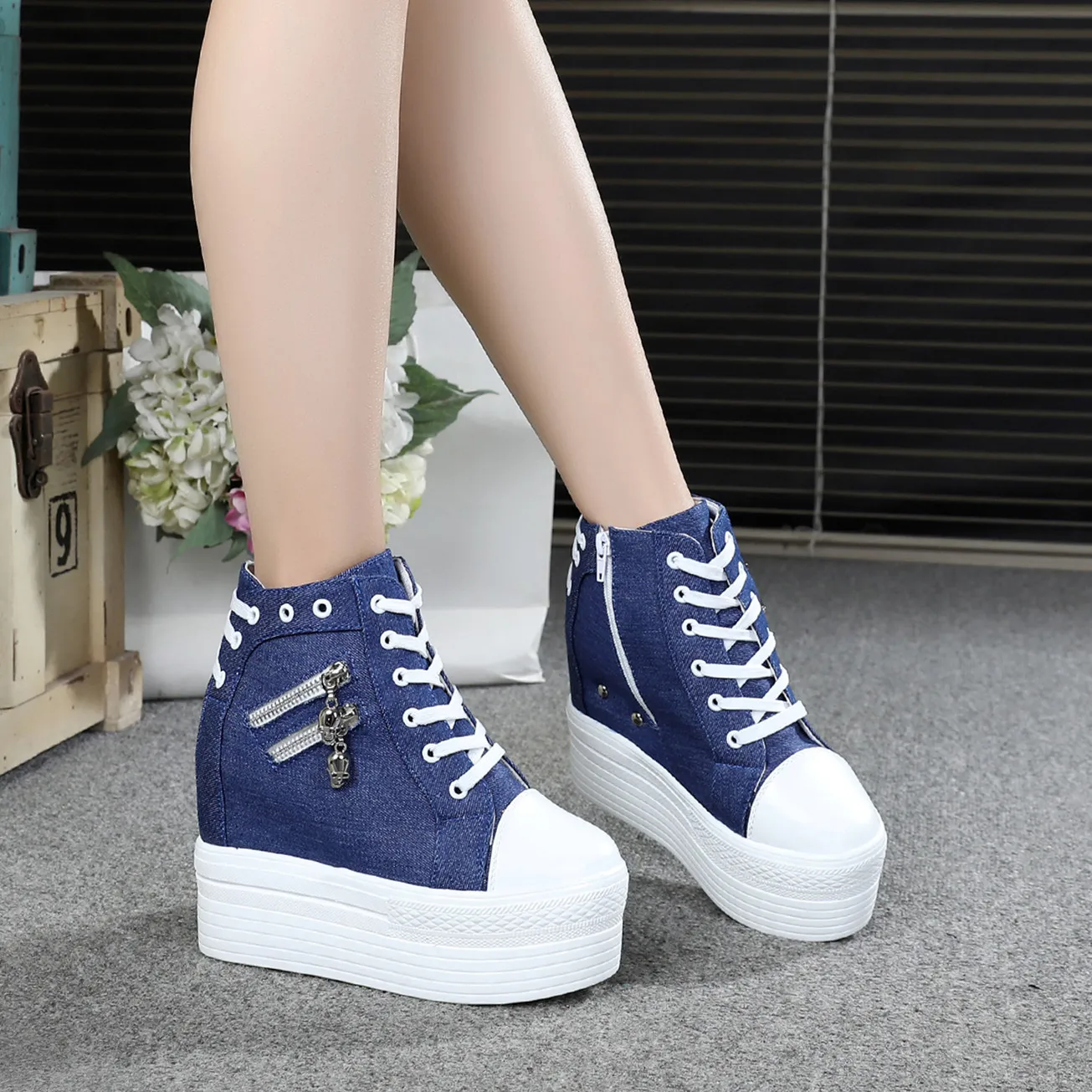 

Women Canvas Sneakers Spring Autumn High Heels Ladies Side Zipper Loafers Wedges Platform Shoes Female Thick Bottom Trainers