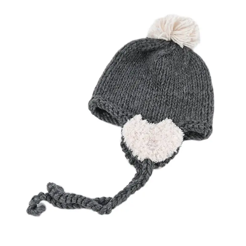 Зимняя вязанная шапка ушанка для женщин и девочек милая плюшевая с сердечком