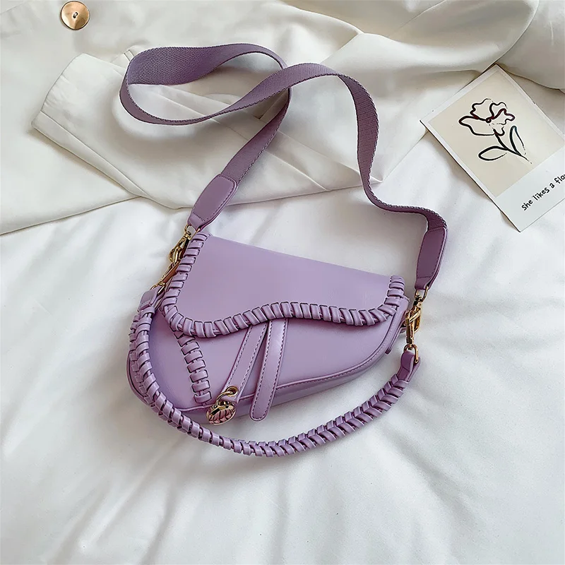 

2020 New Fashion Saddle Women Bag One Shoulder Handle Trend Casual Hasp Zipper PU Material Polyester Inside Lock Ornament Bag