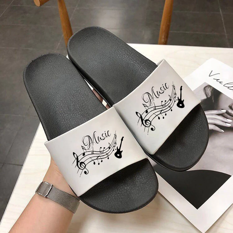 

Summer Women's Slippers Beach Sandals Flat Slippers Musical Notes Printed Flip Flops Indoor Non-slip Couples Custom Slippers