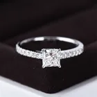 Женское кольцо из серебра 925 пробы с фианитом, CC631