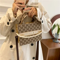 early autumn fashionable casual letter famous brand canvas handbag female bag with pearl chain js6620