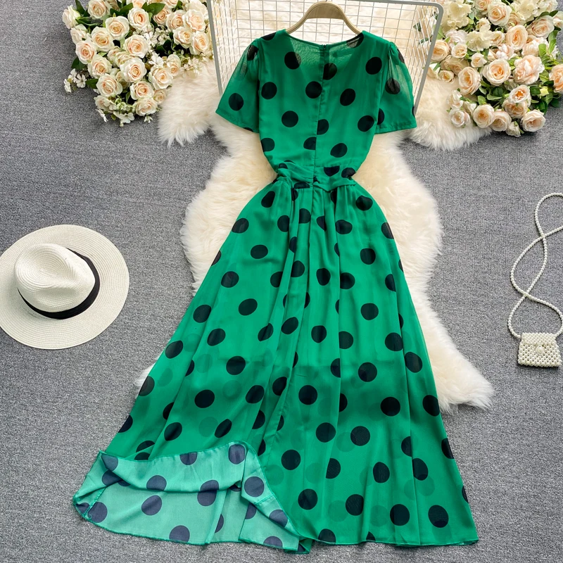

Summer new wave point waist was thinner Dress V-neck temperament commuter Korean version woman dress Short sleeve dresses 2021