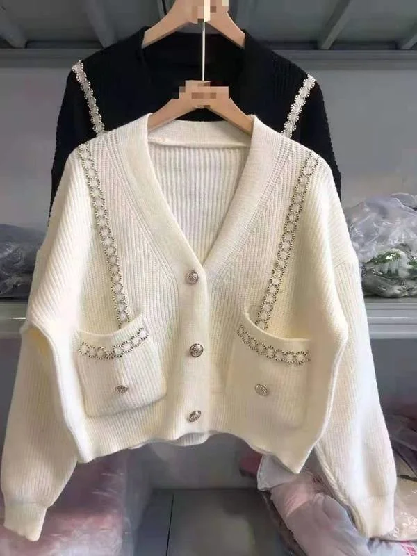 

Женское пальто в стиле ретро на раннюю осень 2021