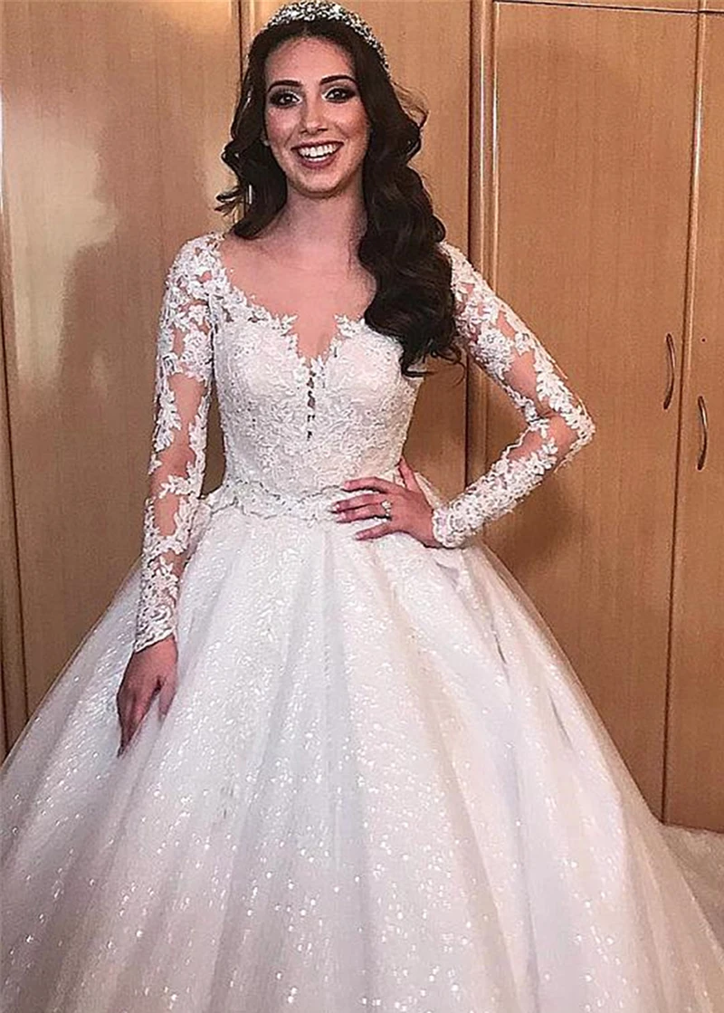 

Luxury Ball Gown Wedding Dress Long Sleeves With Beaded Wedding Dresses Lace Appliques Bling Bling Customize Bridal Gowns
