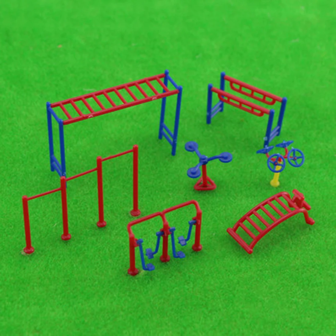 7 штук 1:150 / 1:75 Масштаб Спортивные части Фитнес-оборудование для сборки моделей архитектуры песочного стола - Случайный цвет.