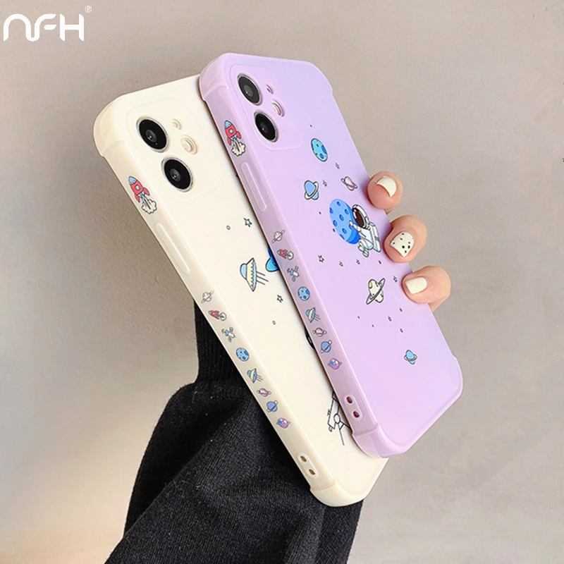Мягкий силиконовый чехол для iPhone 12 с милым астронавтом противоударный 11 Pro Mini XR Xs