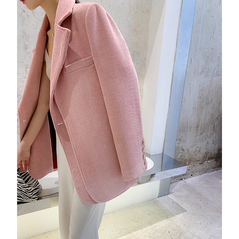 

and Pink Loose White Fit Spliced Hit Color Belt Jacket New Lapel Long Sleeve Women Coat Fashion Tide Autumn Winter 2021