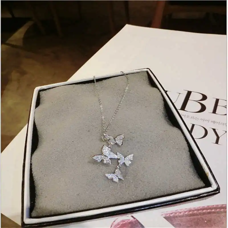 Fashion Temperament Necklace Multiple Woman White Butterfly Pendant |