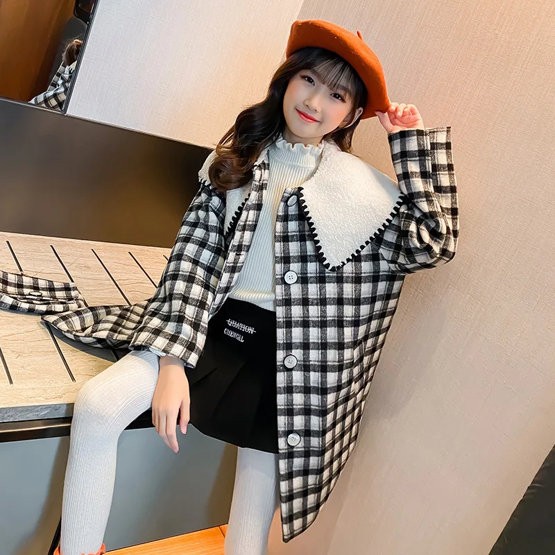 

Детская куртка на пуговицах, с бархатной подкладкой