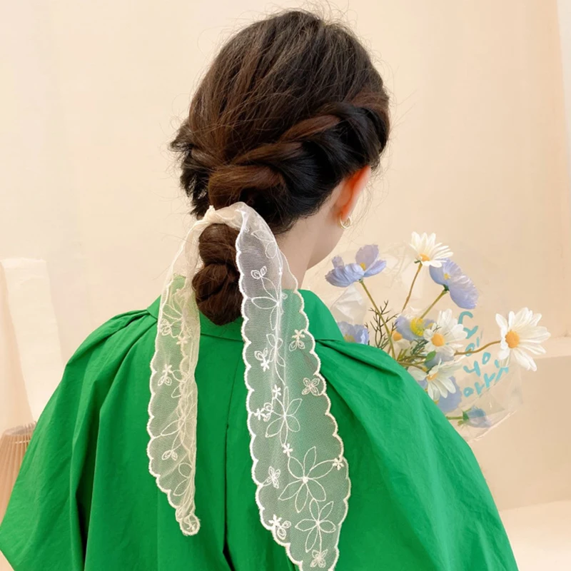 

Korean Style Small Silk Scarves Lace Headband Solid Color Sweet Lace Triangular Floral Print Decorative Scarf For Women Girls