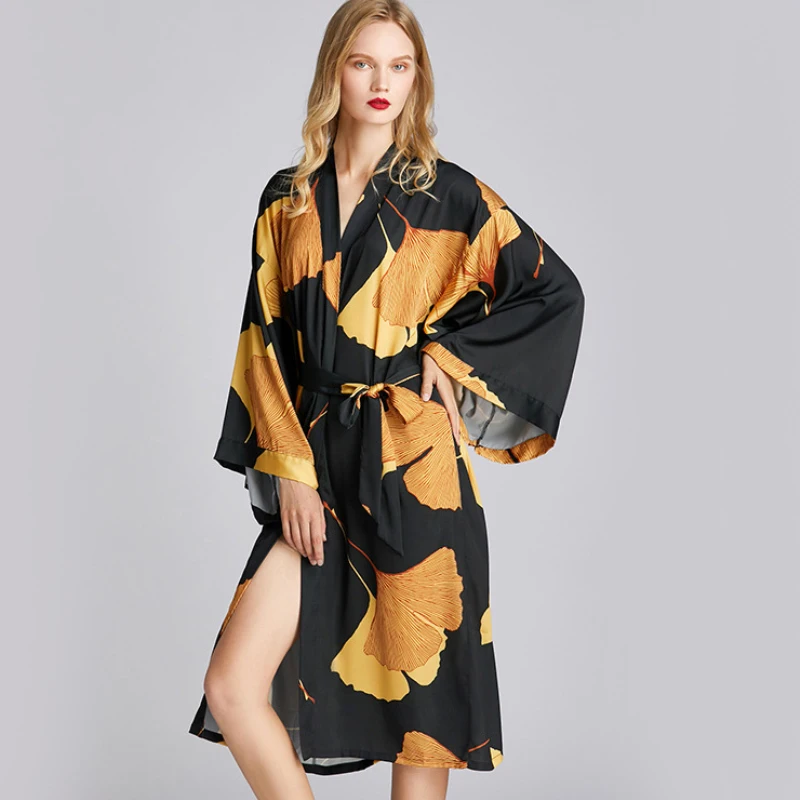 

RB0401 2020 New Fashion Women Robe Spring Summer Long Sleeves Bathrobes Ladies Printed Long Gown Robe Female Sleepwear Nightwear