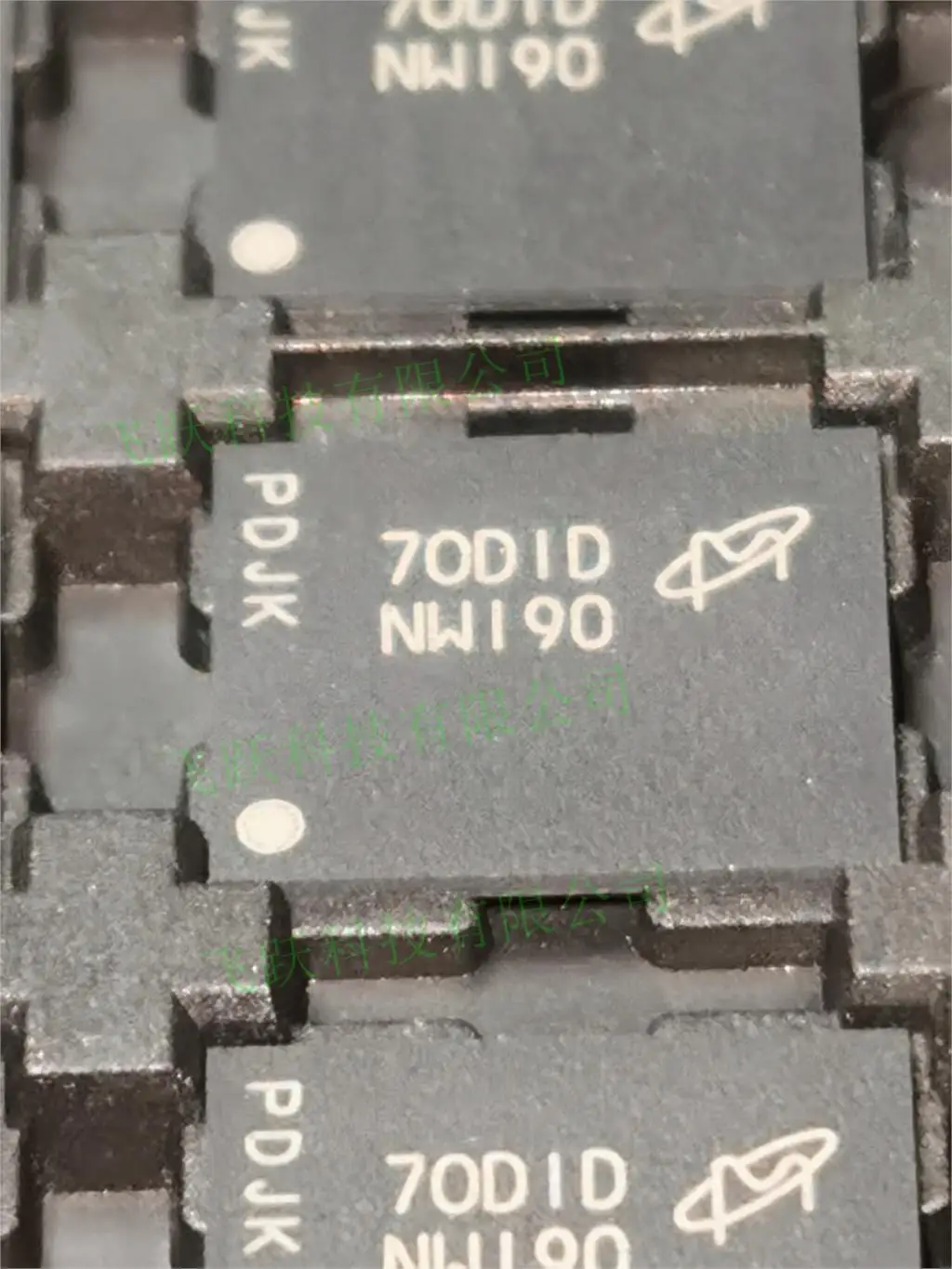 

MT29F4G08ABBDAH4-IT:D MT29F4G08ABBDAH4 NW190