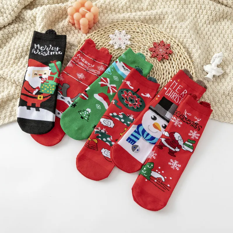 Autumn and Winter Cotton Socks New Year Cartoon Christmas Sock 20 PAIRS Cute Elk Christmas Socks Red Socks
