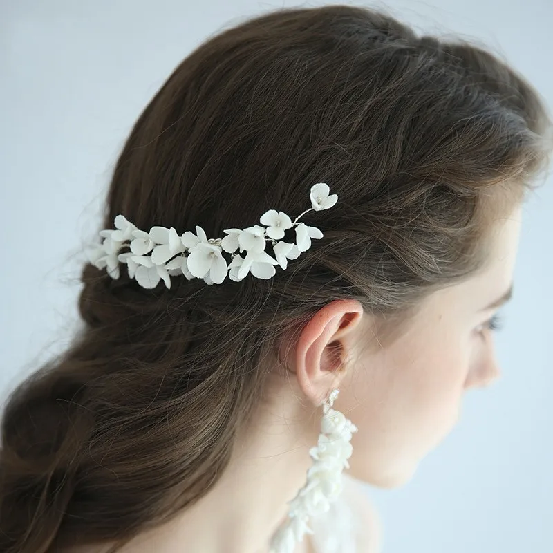 Очаровательные свадебные волосы расческой аксессуары платье с цветочным узором