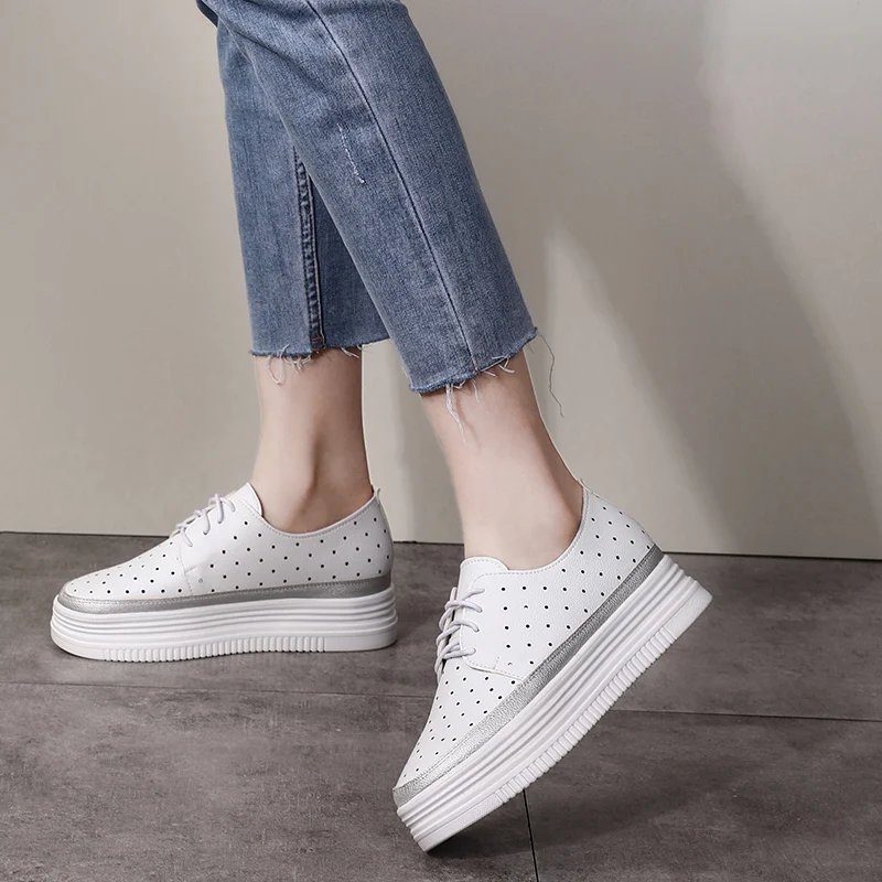 Полые Скрытая танкетке кроссовки женская повседневная обувь Женская высокая на
