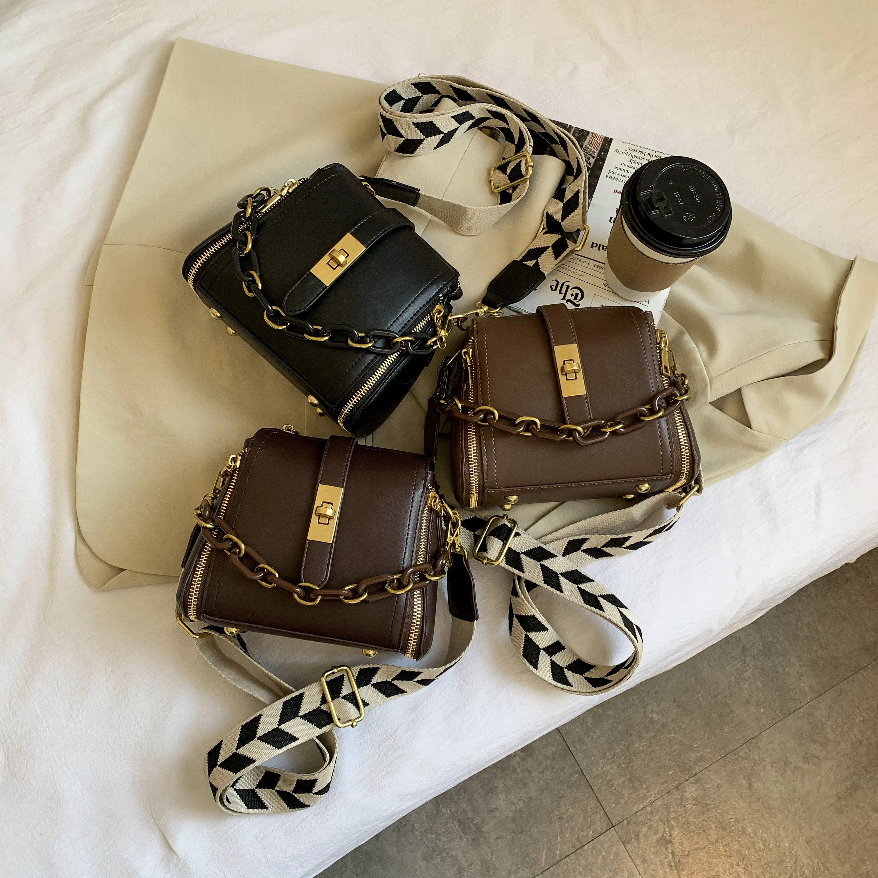 

2021 New Fashion Luxury Designer Handbag Leather Chain Shoulder Purses High Quality Crossbody Bags for Women 2021